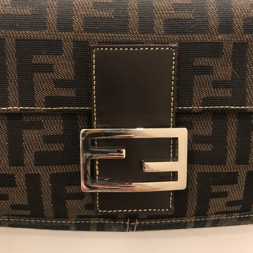 Fendi Zucca Baguette - Picture 3 of 4